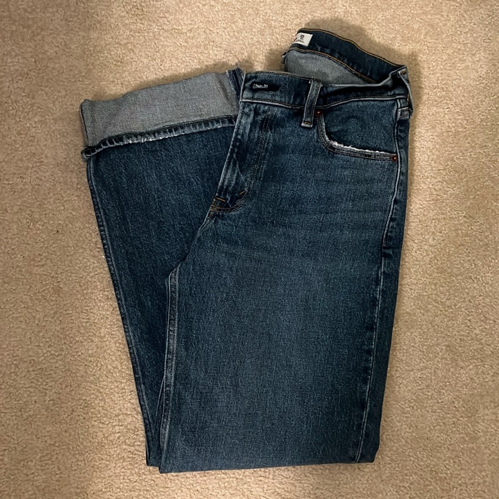 Women’s Abercrombie& Fitch jeans